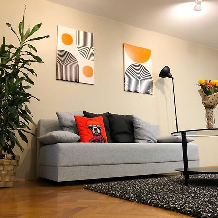 Promo - Flora Apartment Novi Sad Buitenkant foto