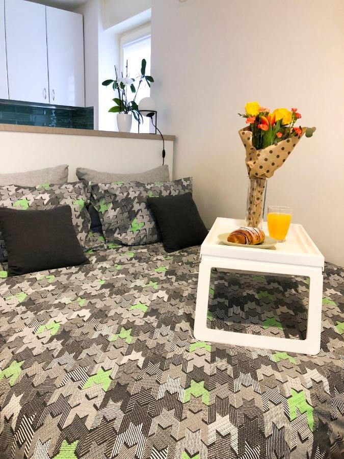 Promo - Flora Apartment Novi Sad Buitenkant foto