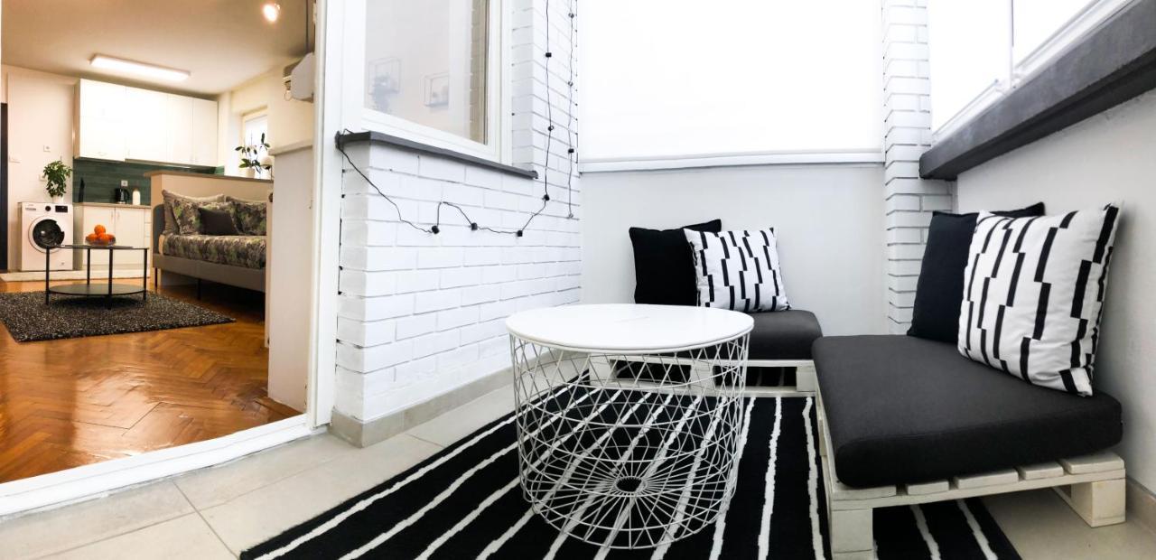 Promo - Flora Apartment Novi Sad Buitenkant foto